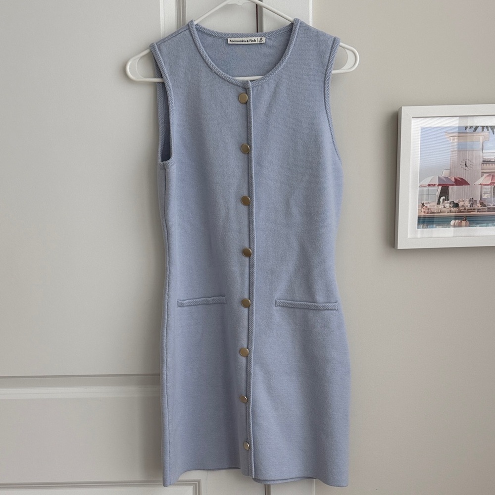 Abercrombie & Fitch Sleeveless Button-Front Light Blue Dress